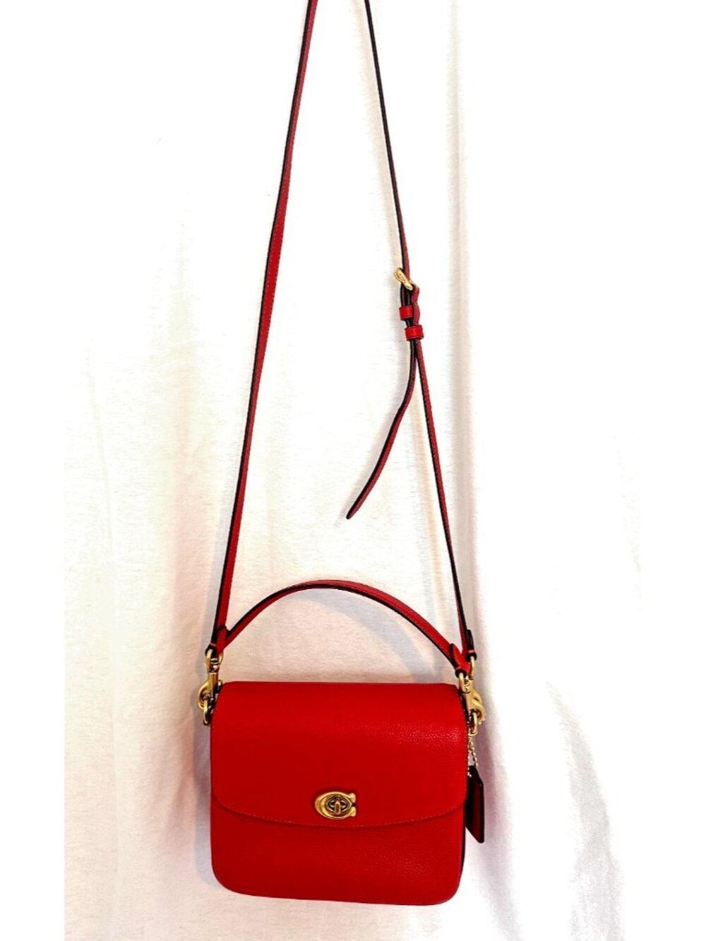 Coach "Cassie" 19 Red pebbled Bag with detachable handles & Strap. - Picture 2 of 13
